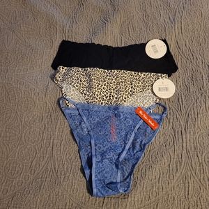 3 pair splendies panties, size large. NWT